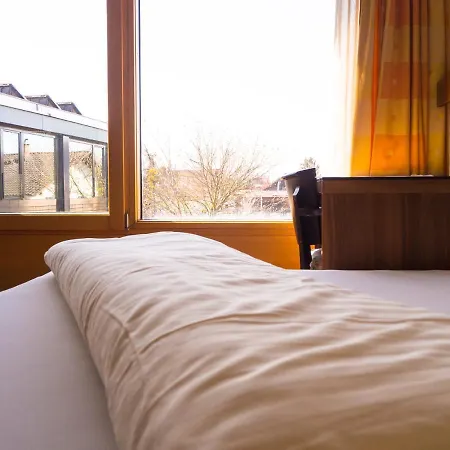 Meindl - Self-check-in Mit 24h Telefon Support 3* Lustenau